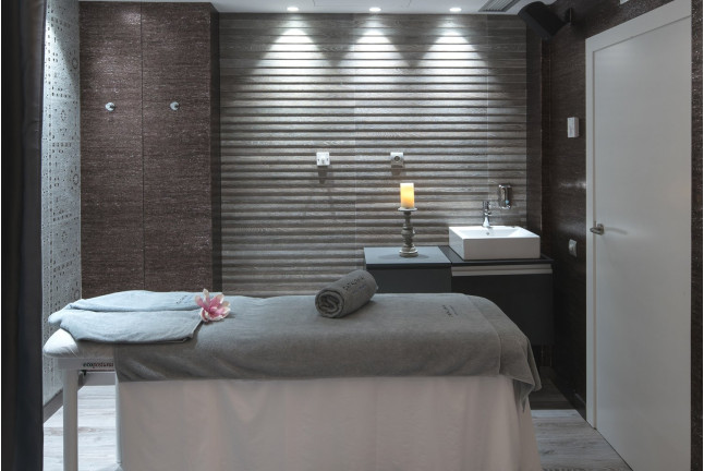 Organic Express Facial: Tratamiento Facial Hidratante en Hotel Catalonia Plaza Catalunya 4* (Barcelona)