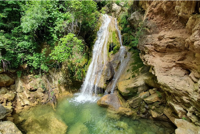 Waterfalls Trail Trekking Adventure: Río Aventura (Alcover, Tarragona)