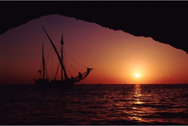 Atardecer en Velero Histórico Rafael Verdera con Menú y Bebidas (Palma de Mallorca, Mallorca)