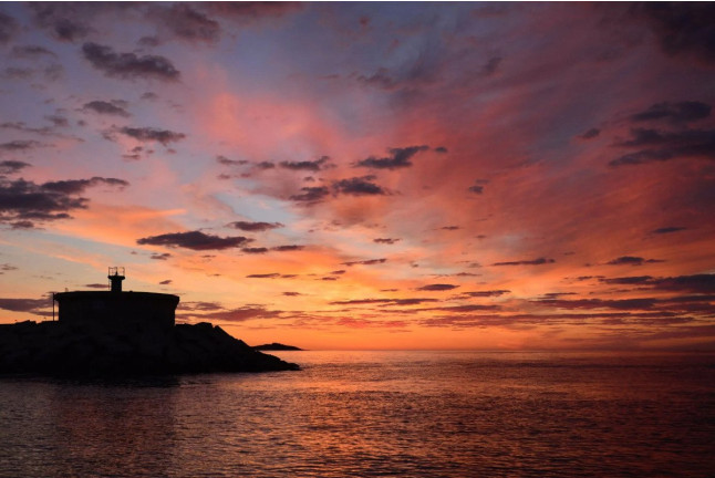 Paseo en Velero con Puesta de Sol y Copa de Cava por el Parque Natural Cabo de Gata (Los Patricios Carboneras, Almería)
