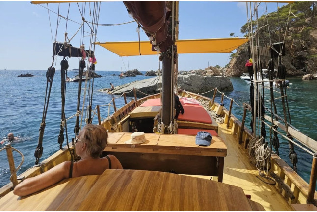 Salida en Velero Tradicional (Calella de Palafrugell, Girona)