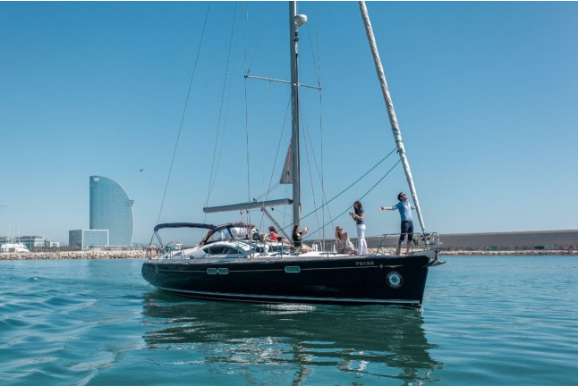Paseo Privado en Velero de Lujo (Barcelona)