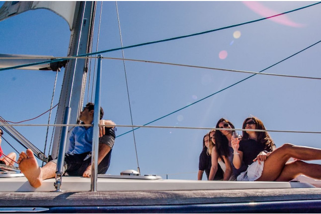 Paseo Privado en Velero de Lujo (Barcelona)