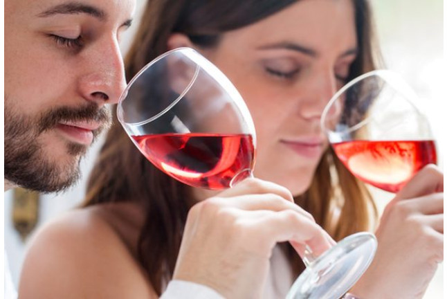 Visita a Bodegas Saavedra, Cata de Vino, Cata de Aceite, Maridaje y Comida para dos (Madrid)