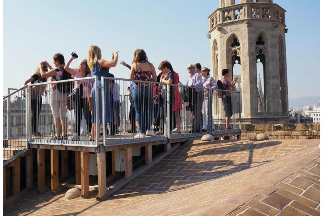 Visita guiada a Santa María del Mar con acceso a Torres y Terrazas (Barcelona)