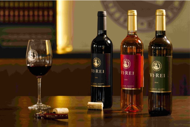 Chocowine: Cata de Vino y Chocolate para dos en Bodega Vi Rei (Mallorca)