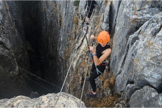 Vía Ferrata en Benalauría para dos (Málaga)