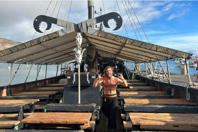 Crucero Vikingo con Bebidas y Baño (Tenerife)  
