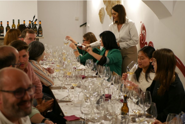 Cata de Vinos con Maridaje de Tapas para dos (Barcelona)