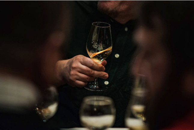 Cata de 6 Vinos Andaluces con Degustación de Jamón Ibérico (Madrid)