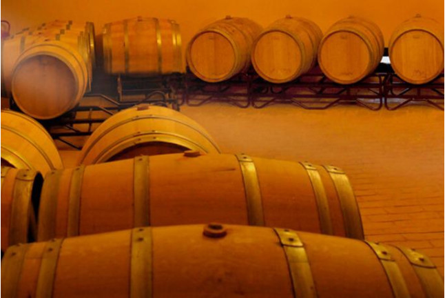 Visita, Cata y Almuerzo Frío para dos en Bodegas Morosanto (Ronda, Málaga)