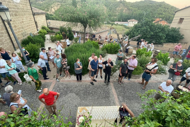 Visita a Bodega Villa d’Orta y Cata de 6 Vinos para dos (Barbastro, Huesca)