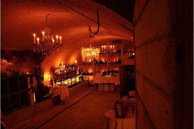 Visita a Bodega La Viña del Abuelo, Degustación de un Vino y una Tapa para dos (Toro, Zamora)