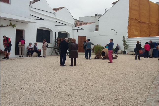 Visita a Bodega del Nero, Degustación de 2 Vinos y Queso para dos (Chinchón, Madrid)