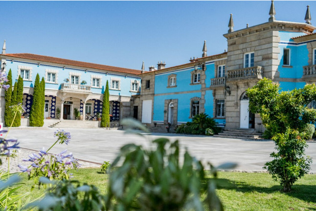 Visita a Bodega Granbazán y Cata de Vinos para dos (Pontevedra)