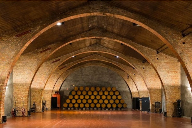 Visita Raimat: Visita Guiada y Cata de Vinos para dos en Bodegas Raimat (Lleida)