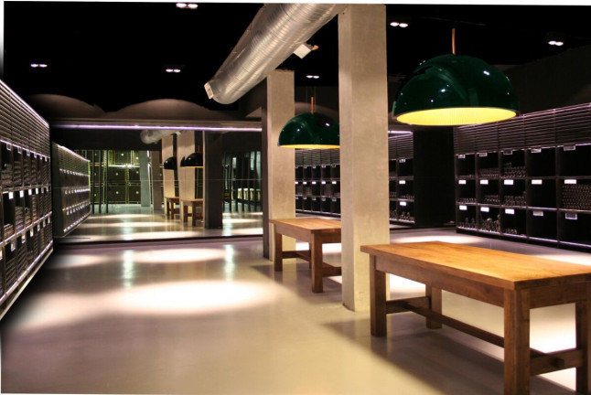 Visita y Cata de Vino y de Ibéricos para dos en Bodegas Perica (La Rioja) 