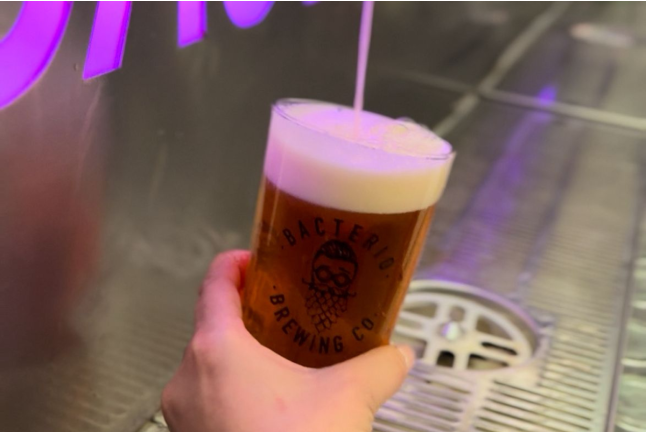 Visita Guiada con Degustación de Cervezas y Maridaje o Barra Libre de Cervezas y Maridaje de Quesos Artesanos para dos (Móstoles, Madrid)