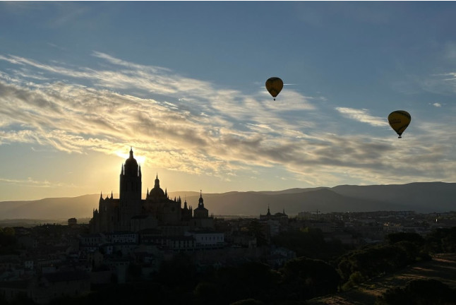 Vuelo en Globo con Cava para dos (Segovia)