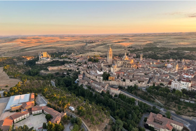 Vuelo en Globo con Cava para dos (Segovia)
