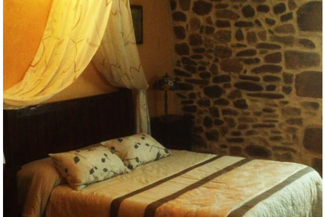 Escapada Relax con Bañera Hidromasaje en Posada Torre-Palacio de los Alvarado y Vuelo en Globo (Burgos)