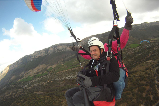 Vuelo Acrobático en Parapente (Áger, Lleida)