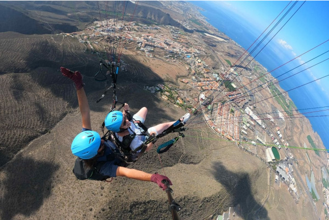 Vuelo Acrobático en Parapente (Tenerife)