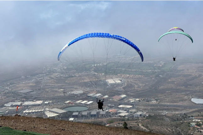 Vuelo de Alto Rendimiento en Parapente (Tenerife)