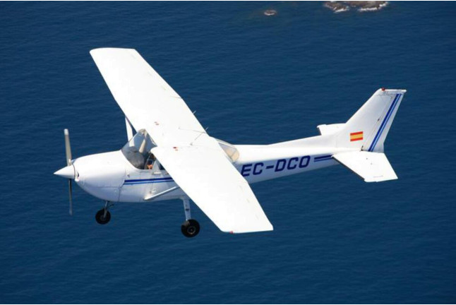 Vuelo Romántico en Avioneta para dos por la Costa Brava (Empuriabrava, Girona)
