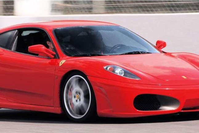 Vuelo en Avioneta y Conducción de Ferrari en Carretera (Barcelona)