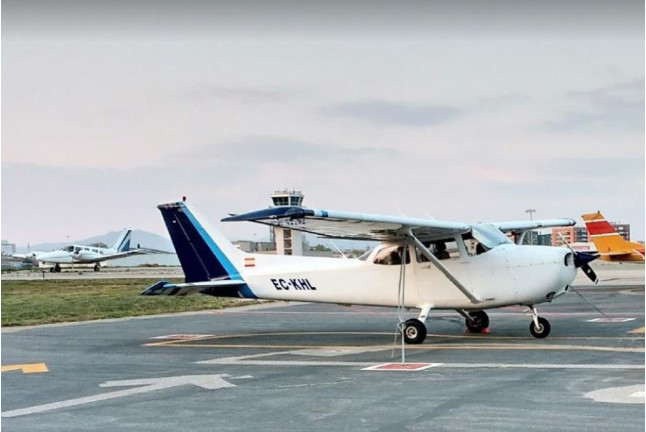 Vuelo Romántico en Avioneta para dos por Montserrat o el Maresme (Barcelona)