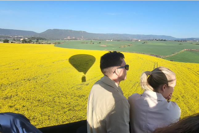 Vuelo en Globo con Cava, Aperitivo y Fotos en la Zona del Bages y Montserrat (Barcelona)