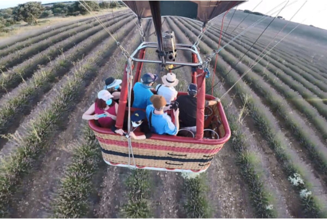 Vuelo en Globo con Fotos y Vídeo en Campos de Lavanda (Brihuega, Guadalajara)