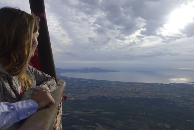 Vuelo en Globo con Cava, Zumos, Bizcocho de Almendras y Fotos (L'Empordà, Girona)