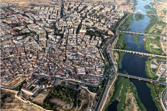 Vuelo en Globo con Cava, Almuerzo y Vídeo (Badajoz, Extremadura)
