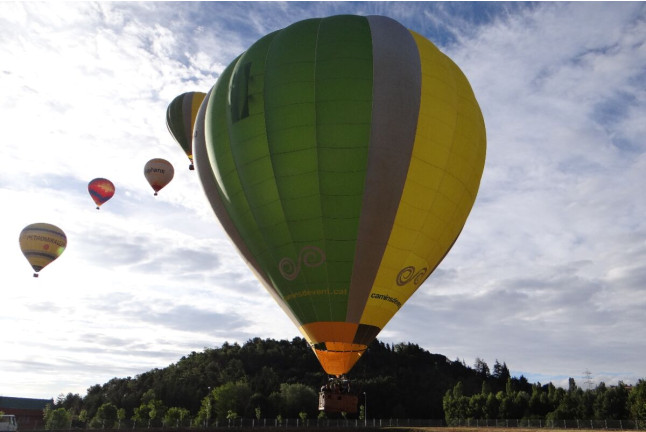 Viaje en Globo con Fotos y Cava (Igualada, Barcelona)