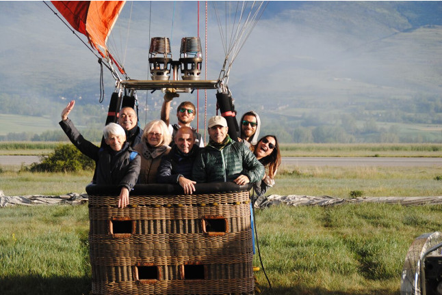 Vuelo en Globo con Almuerzo, Cava y Fotos (Barcelona / Girona)