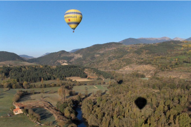 Vuelo en Globo con Fotos y Cava en Pirineos (Talló, Lleida)