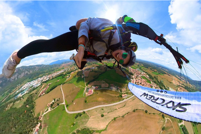 Vuelo Acrobático en Parapente (Ódena, Barcelona)