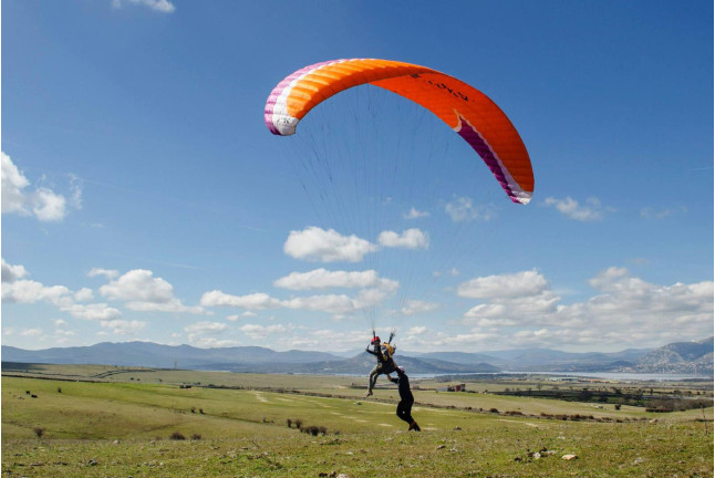 Vuelo en Parapente “Vuelo en Nube” (Madrid)