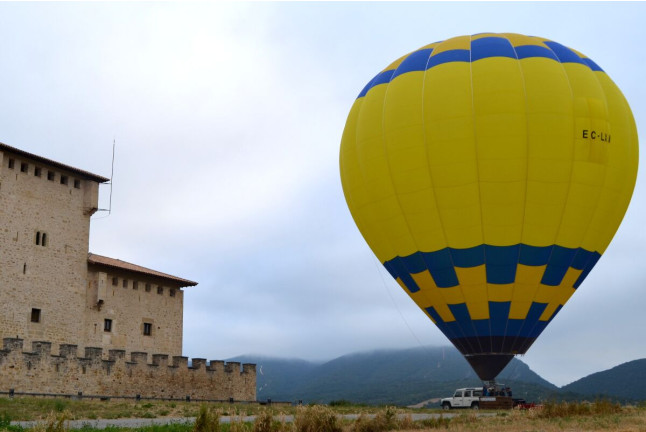 Vuelo en Globo con Almuerzo y Cava (Álava)