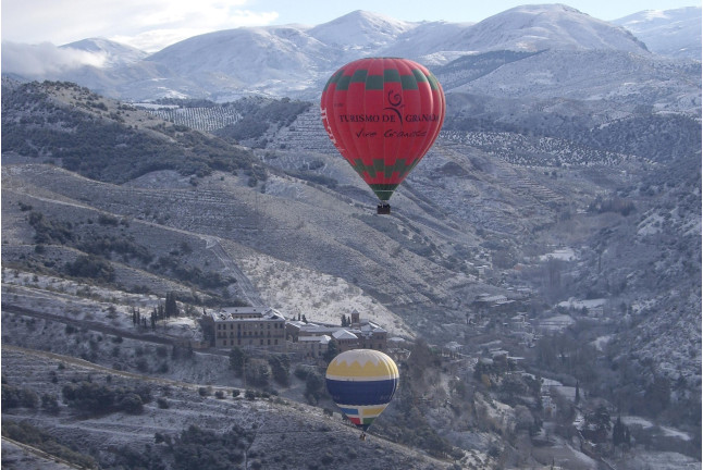 Vuelo en Globo con Desayuno (Granada)
