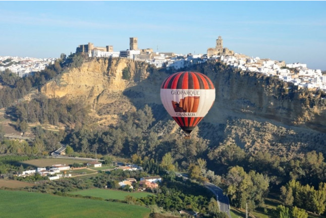 Vuelo Privado en Globo con Desayuno para dos (Guadix, Granada)