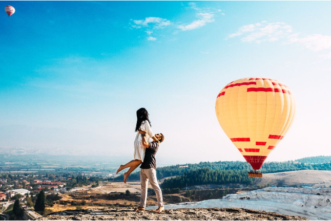 Vuelo en Globo Romántico con Comida o Cena, Fotos y Cava para dos (Badajoz)