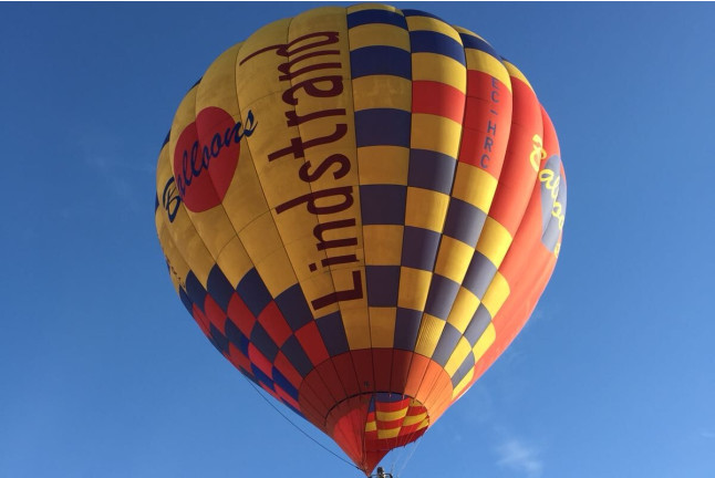 Vuelo en Globo Romántico con Comida o Cena, Fotos y Cava para dos (Badajoz)