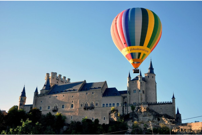 Vuelo en Globo con Cava, Almuerzo y Reportaje Fotos y Vídeo HD (Segovia)