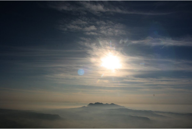Vuelo en Globo travesía del Montsec y Mont-Rebei con Cava y Fotos (Lleida, Catalunya)