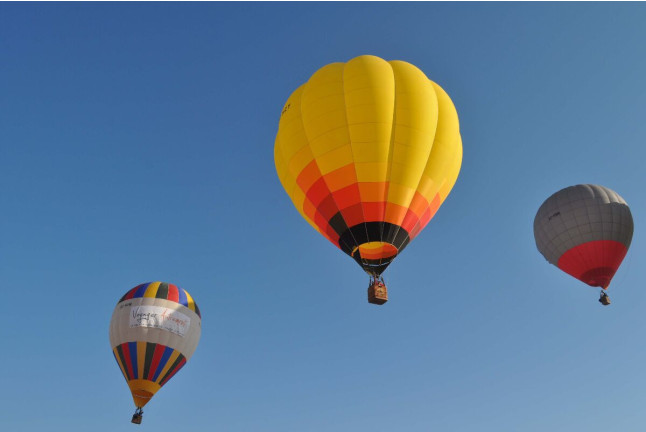 Vuelo en Globo con Almuerzo y Cava por el Valle de Orduña (Vizcaya)