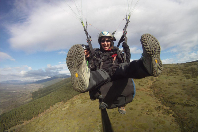 Vuelo Panorámico en Parapente desde los Altos de la Sierra (Madrid)