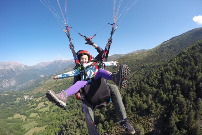 Vuelo en Parapente (Liri, Huesca)